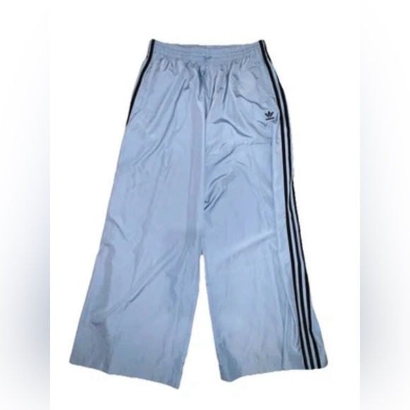 NWT adidas Originals Women’s Small Firebird Oversized Track Pants & Jersey Top S - Picture 4 of 16